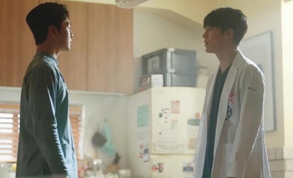 Sinopsis Dr. Romantic 3 Episode 5: Kim Min Jae dan Lee Shin Young Adu Argumen