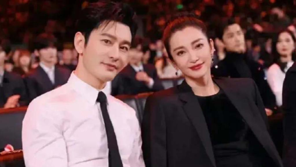 Cuekin Angelababy di Weibo Night 2023, Huang Xiaoming Kenalkan Pacar Baru