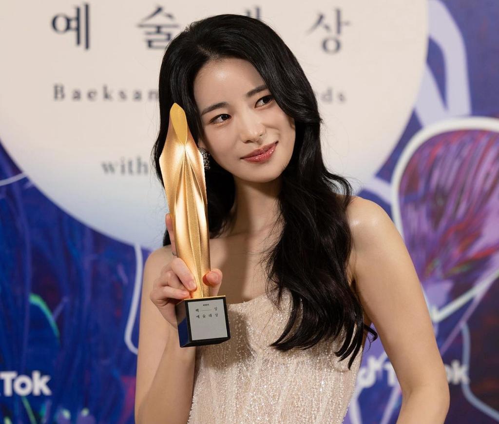 5 Momen Terbaik Baeksang Awards 2023: Song Hye Kyo Aktris Terbaik, Park Eun Bin Raih Daesang