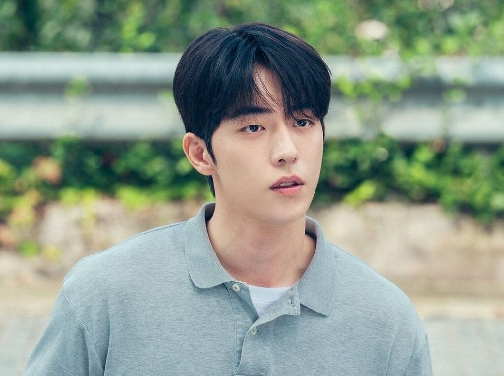 Nam Joo Hyuk Pergi Wajib Militer Hari Ini, Jadi Trending!